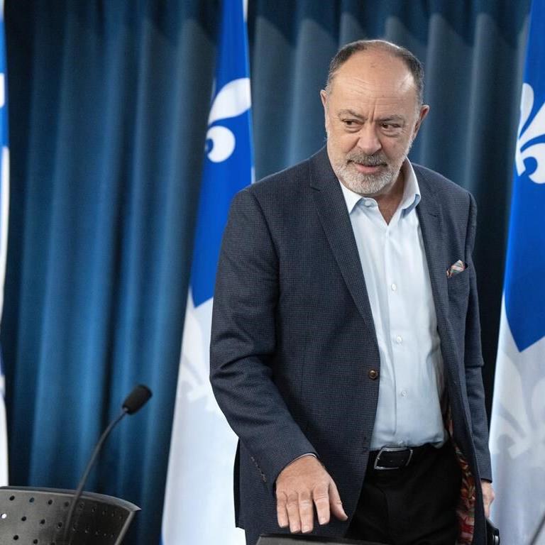 Quebec ER overcrowding will 'continue to be difficult,' says health minister